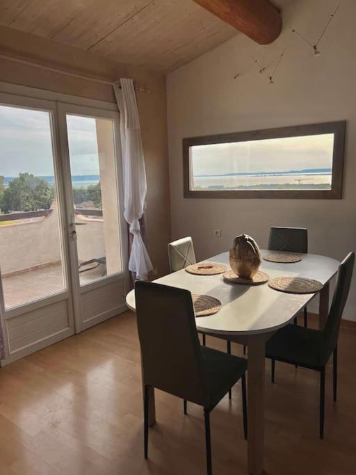 Appartement Proche Aeroport Marseille Marignane - Studio Confortable - Logement Ideal - Hebergement Tout Equipe Rognac Exterior photo
